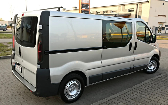 Renault Trafic cena 27900 przebieg: 260000, rok produkcji 2004 z Gostynin małe 667